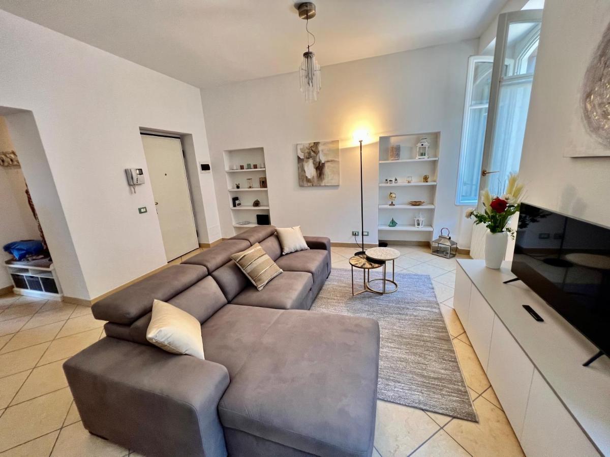 Divina Luxury Apartment With Jacuzzi Near The Lake Como Exterior foto